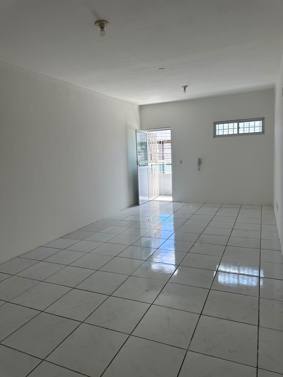 Sala comercial — ambiente principal