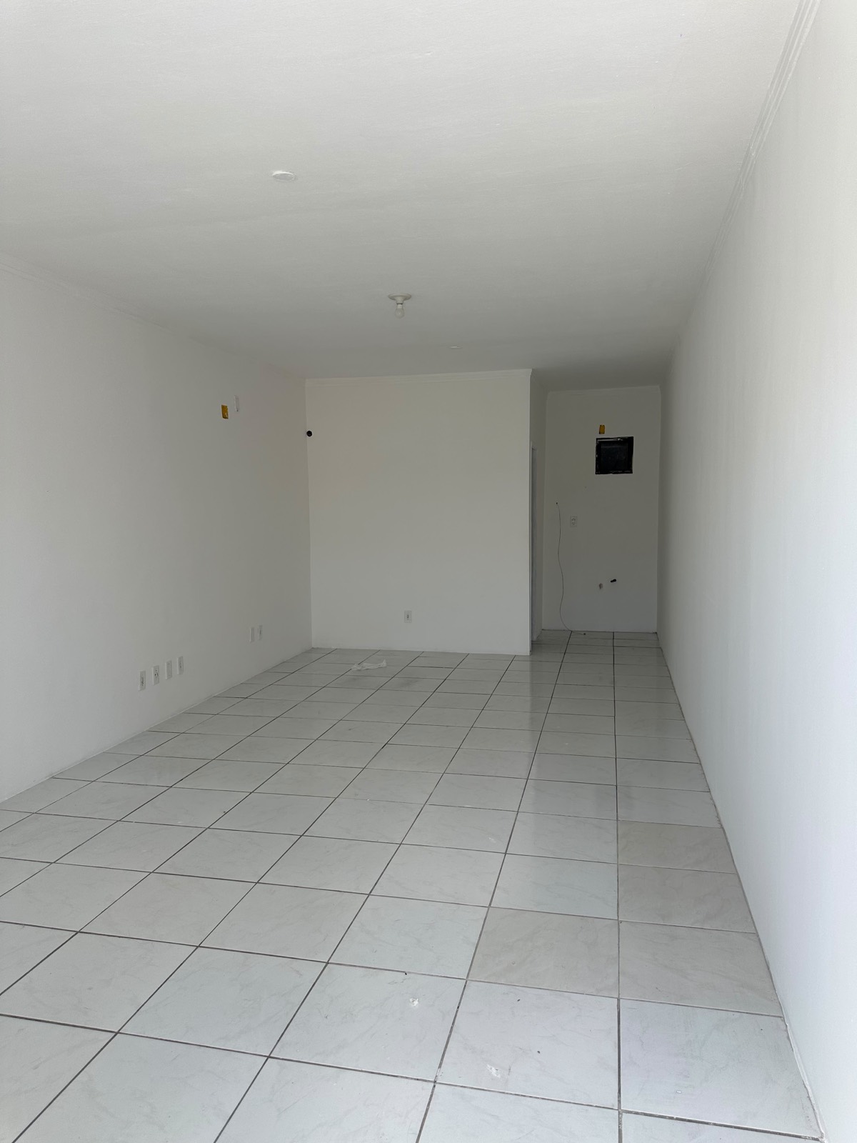 Sala comercial — entrada